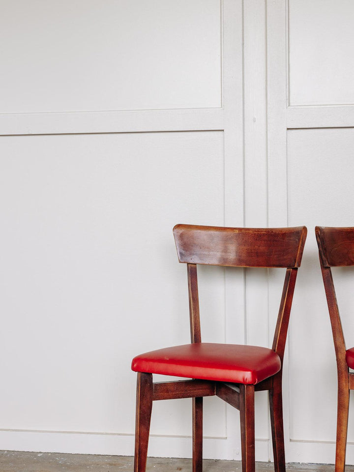 Claude, la chaise en bois N°133 - Debongout