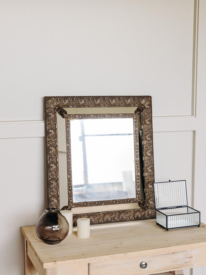 Georges, le miroir en métal N°169 - Debongout