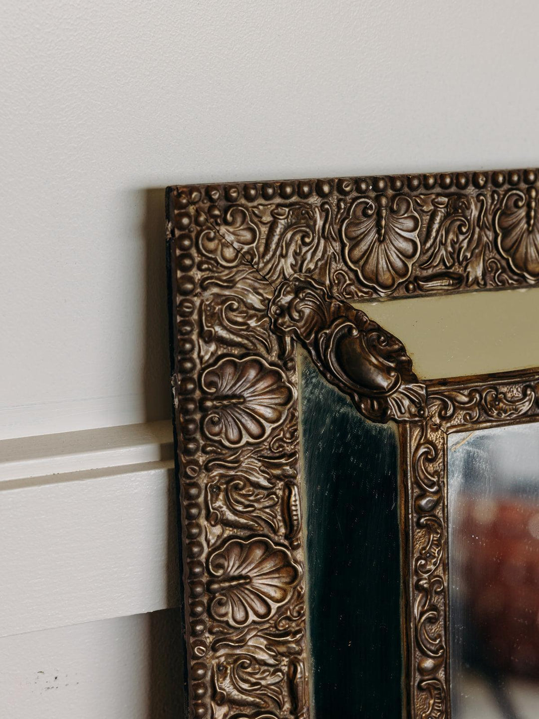 Georges, le miroir en métal N°169 - Debongout