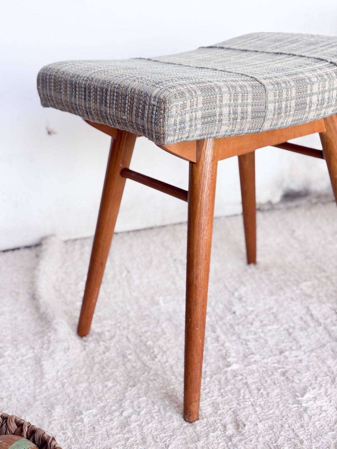 13tabouretscandinave-3.jpg