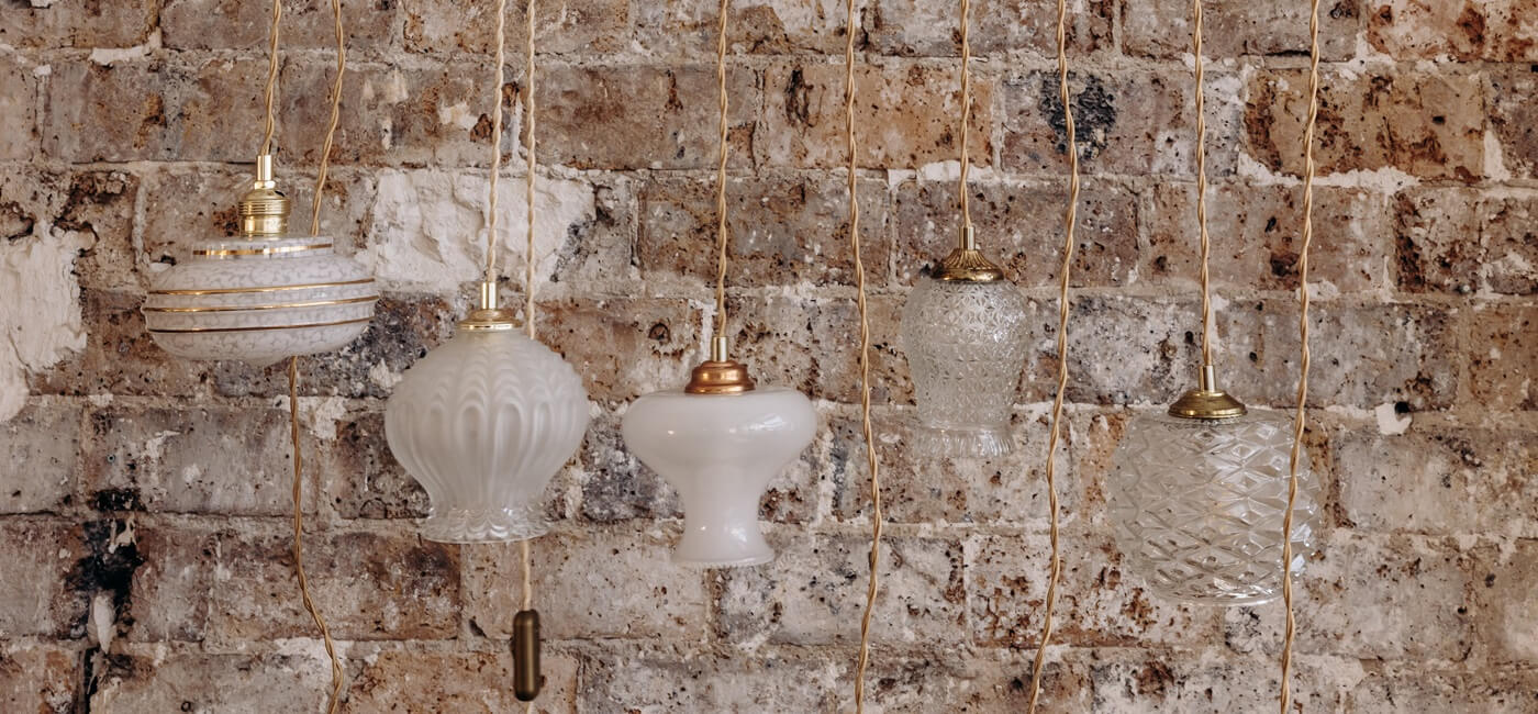Lampe vintage globes en verre chinés