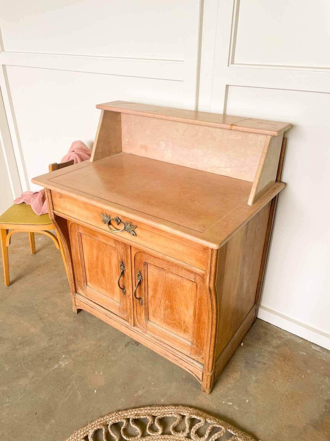 Gilbert, le buffet en bois N°35 - Debongout