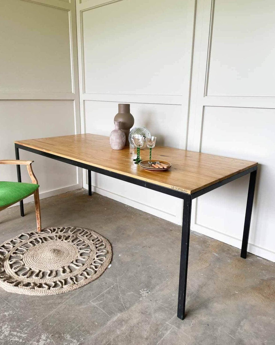 Karla, la table industrielle N°7 - Debongout