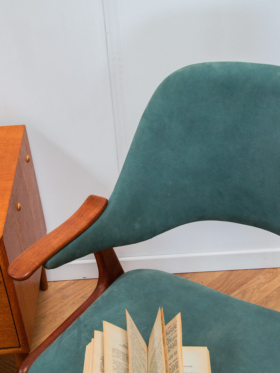 34-fauteuilbleu-6.jpg