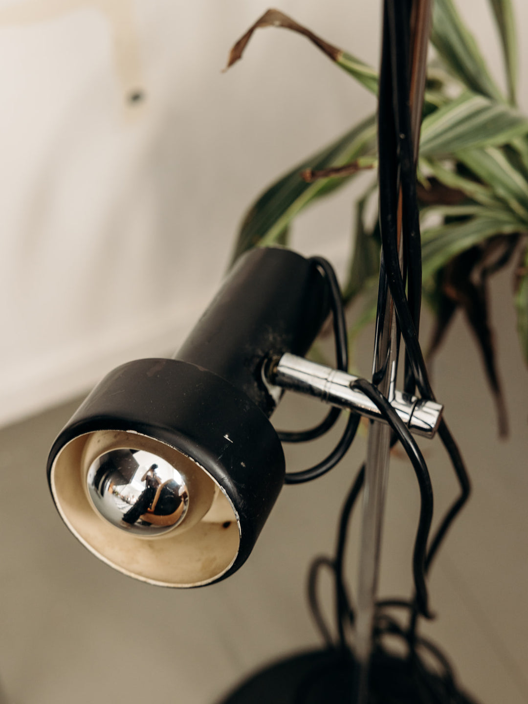 4U3A7884_Debongout-retrochic-24-06-25_027lampadaire3feuxnoir_0262.jpg