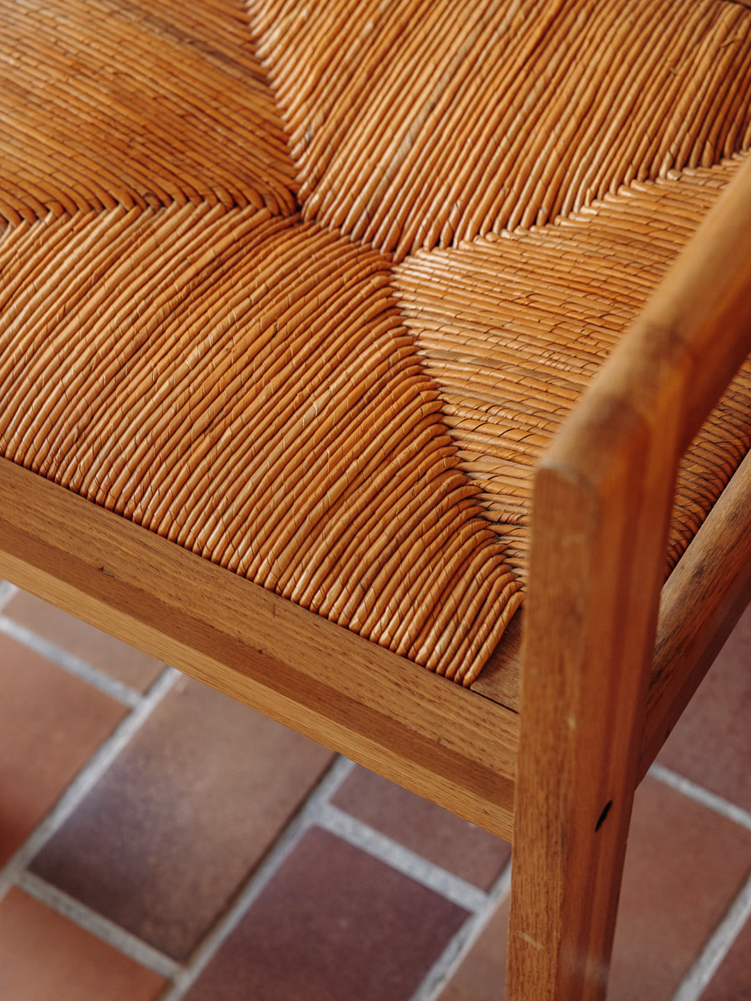 4U3A8062_Debongout-Alsace-objets-trouvs-25-03-25_003fauteuilpaille_0006.jpg