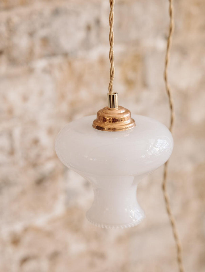 Paulette, la lampe baladeuse N°41 - Debongout