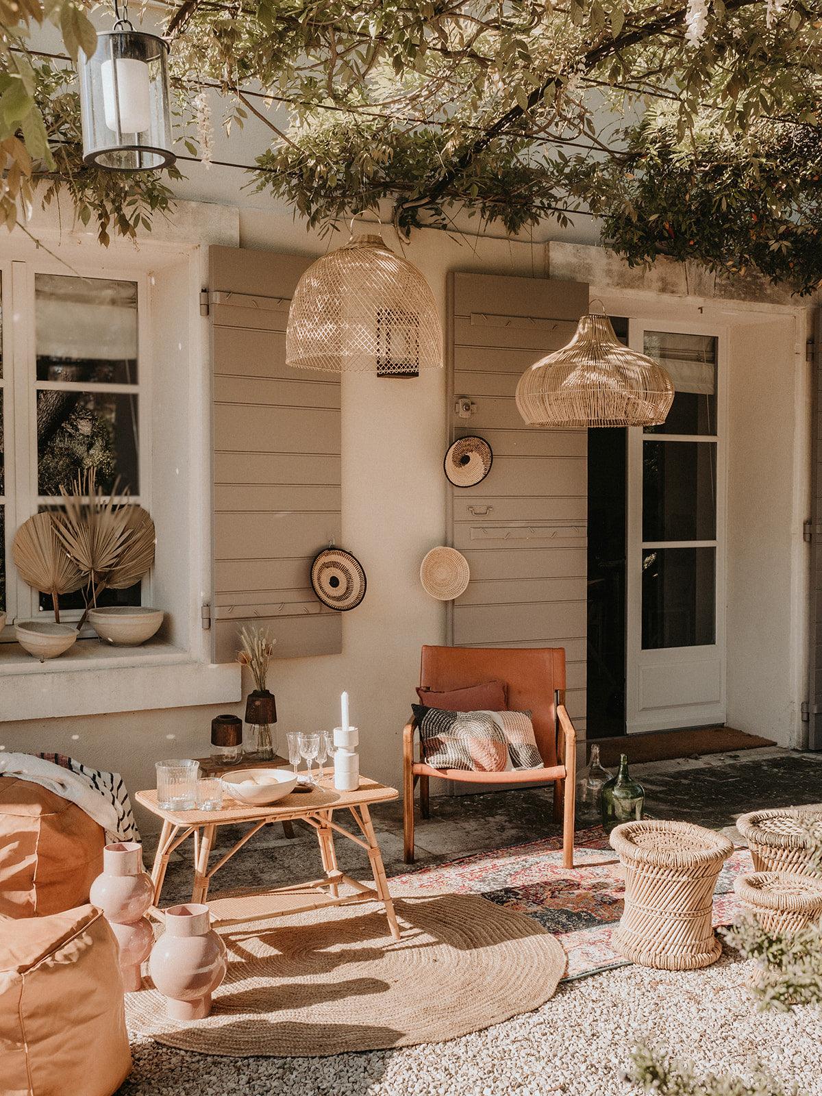 Comment créer une jolie décoration d'extérieur pour l'été ? - Debongout