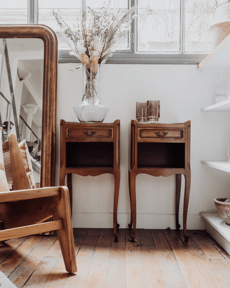 Comment mettre en valeur nos tables de chevet vintage dans votre intérieur ? - Debongout