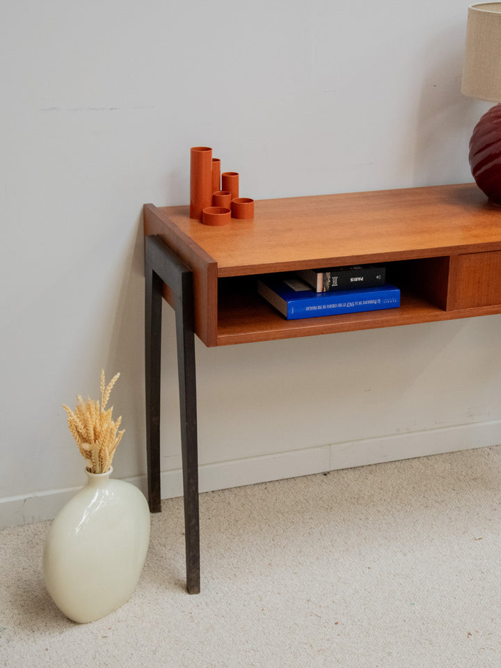 hanna-table-appoint-teck-642-4