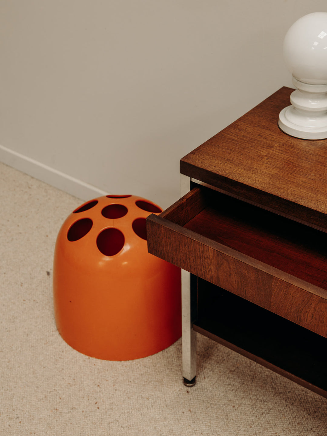 4U3A5541_Debongout-maison-ideco-22-07-25_012porteparapluieorange_0249.jpg