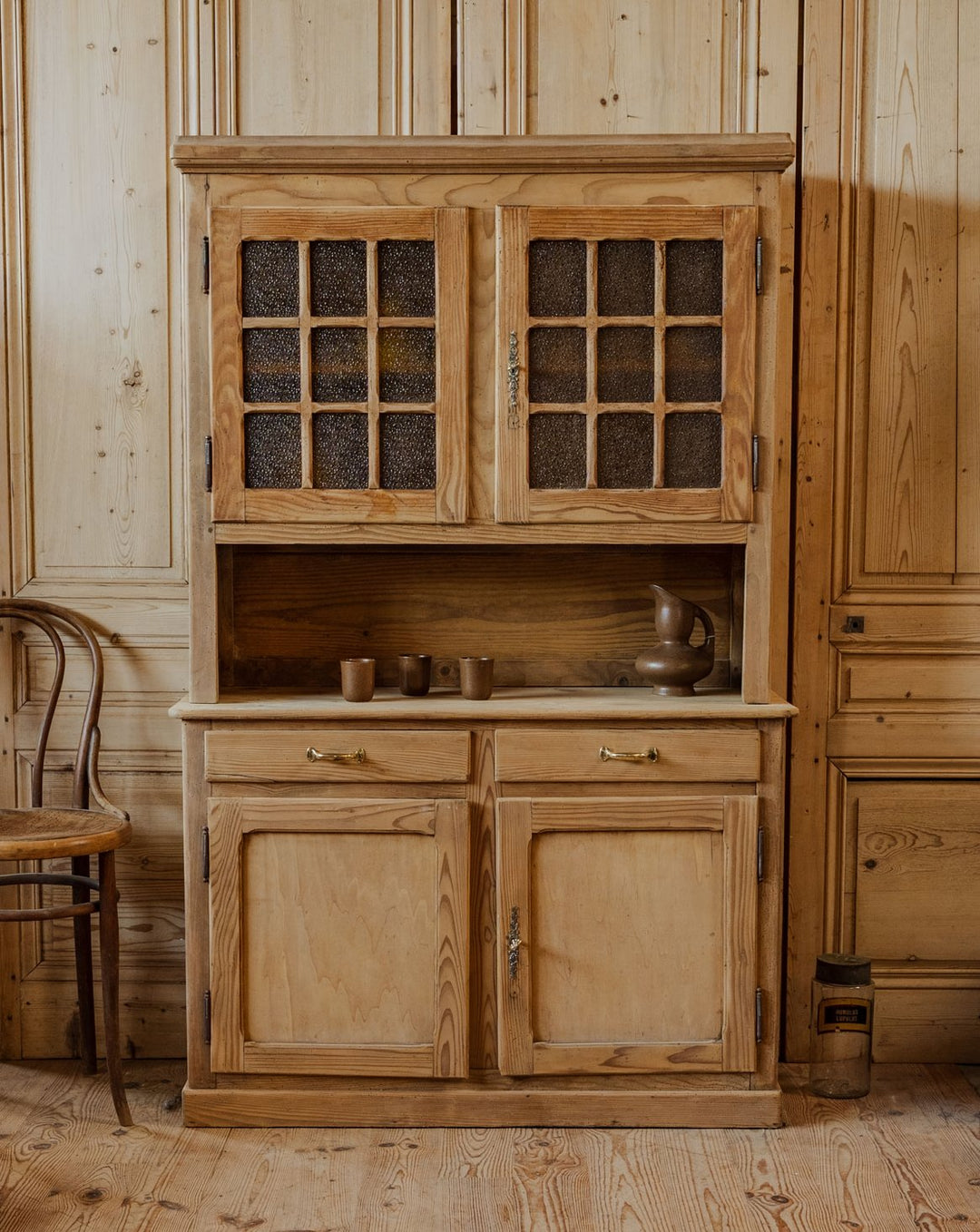 gilbert-buffet-bois-1558-1