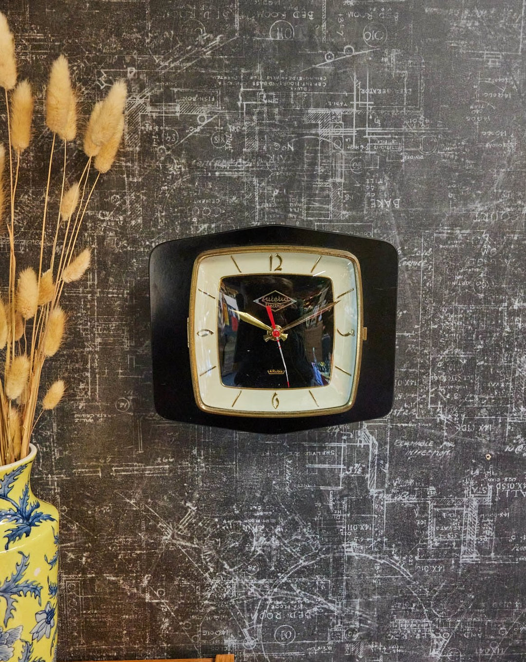 nour-appareil-electrique-vintage-bois-58-1