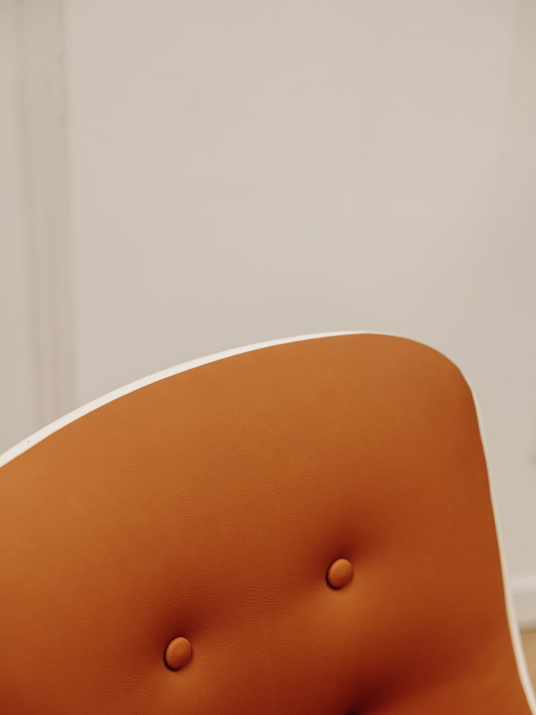 alma-chaise-plastique-1567-5