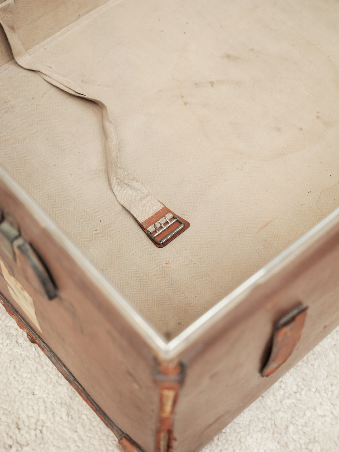 lucien-coffre-cuir-206-7