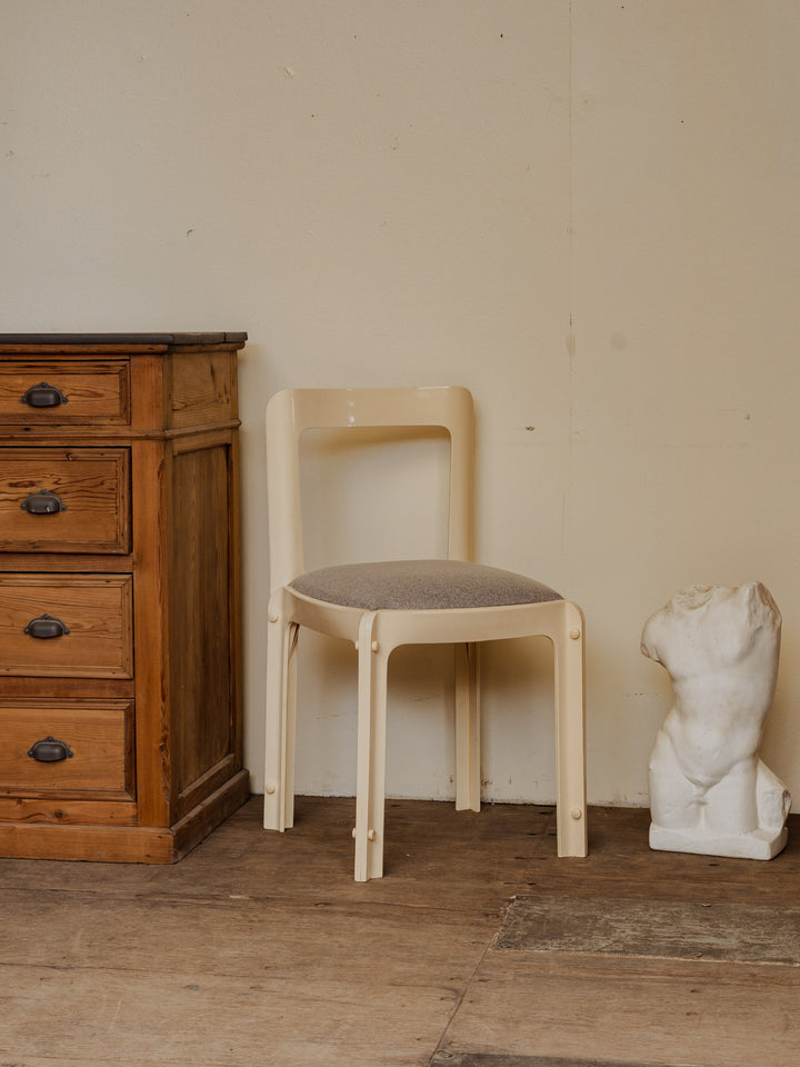 alma-chaise-plastique-1588-3