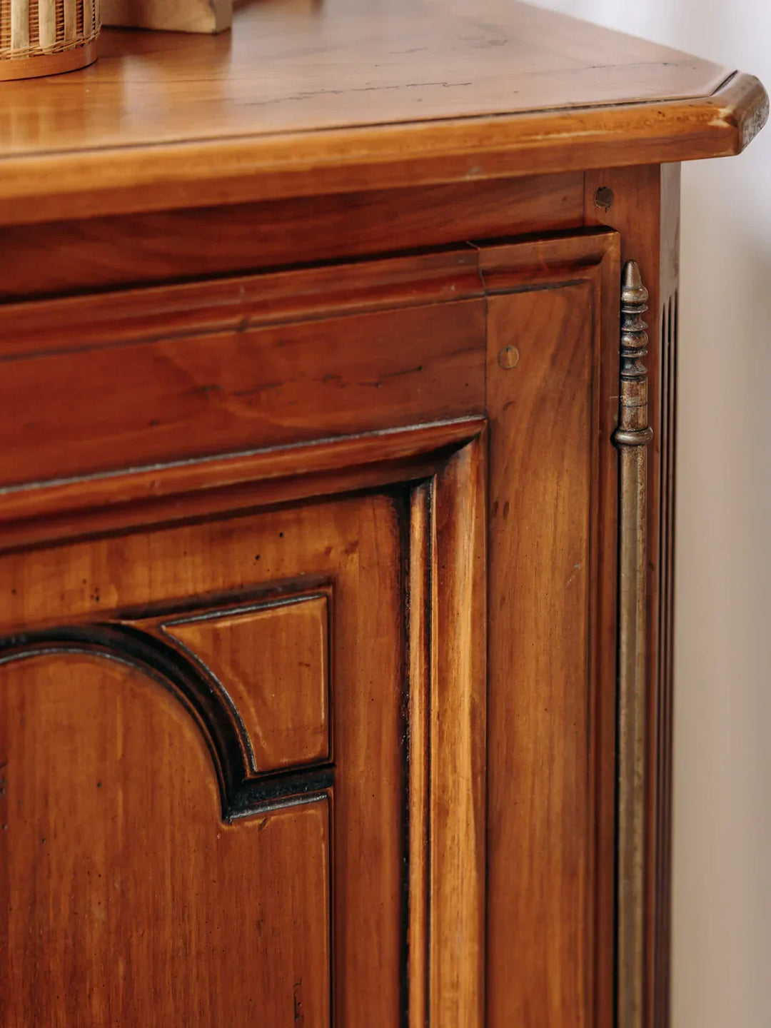 blandine-armoire-bois-340-7