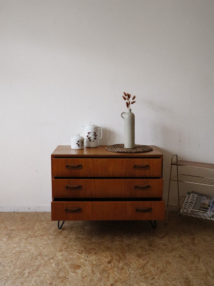 olga-commode-teck-302-2