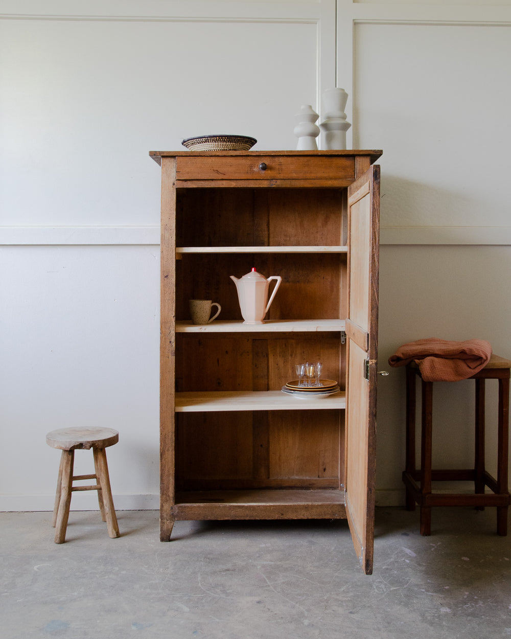 blandine-armoire-bonnetiere-456-2