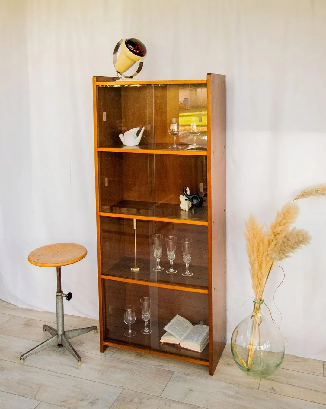 victoria-vitrine-bois-136-1