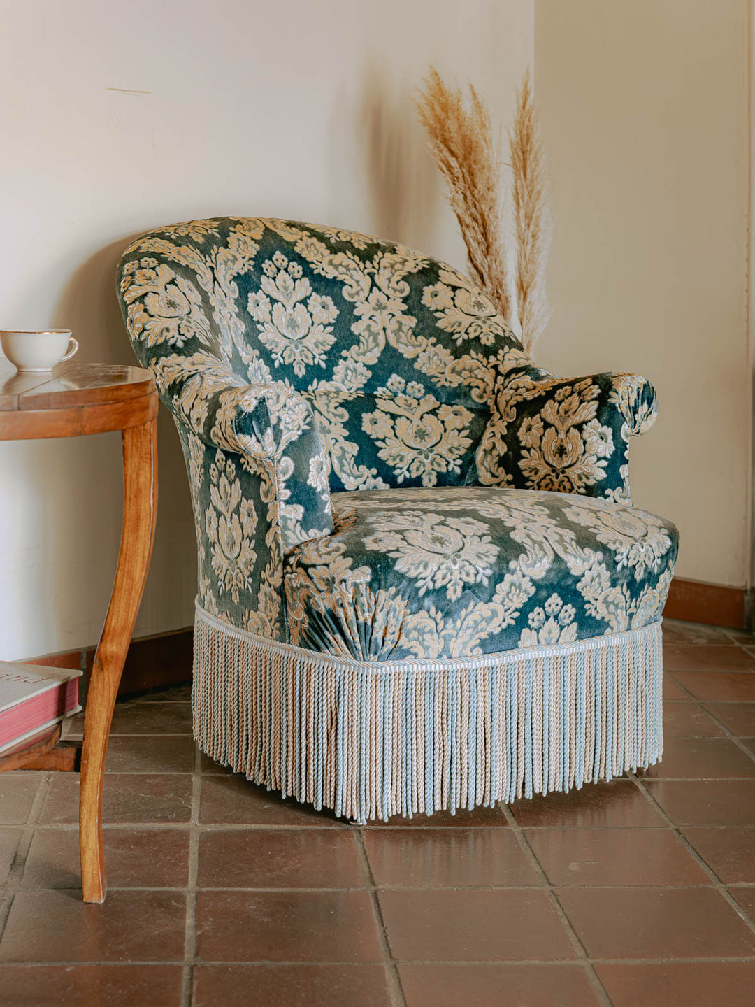 ernest-fauteuil-crapaud-velours-bleu-1095-2