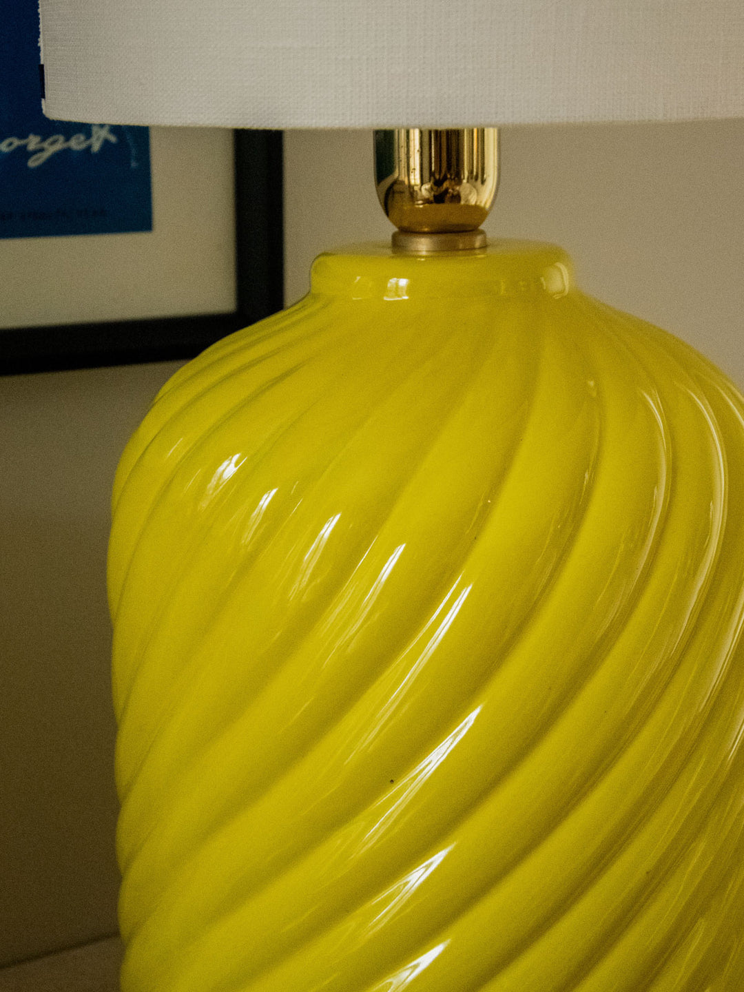 julia-lampe-à-poser-jaune-712-5