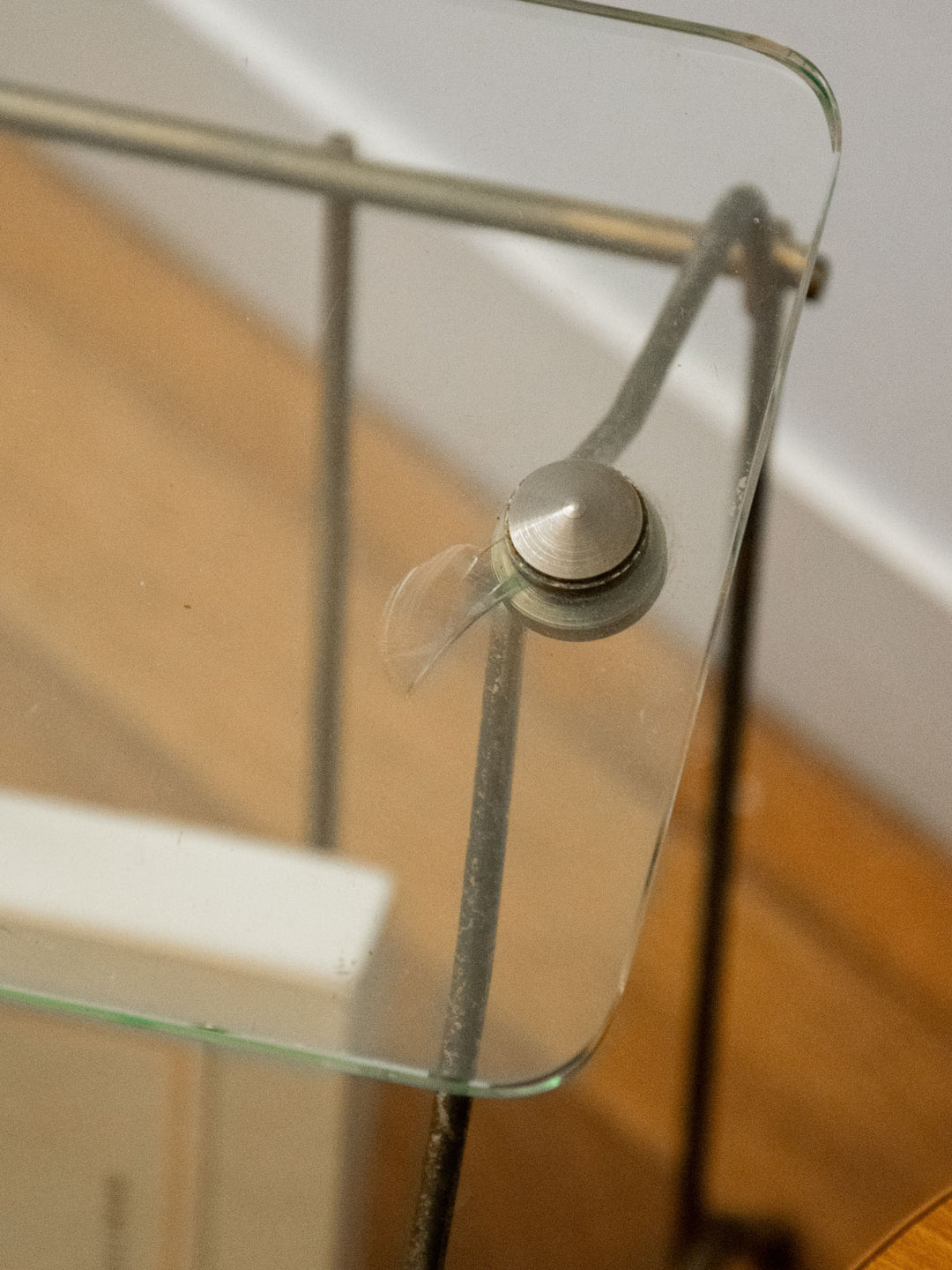 desire-porte-revue-metal-125-6