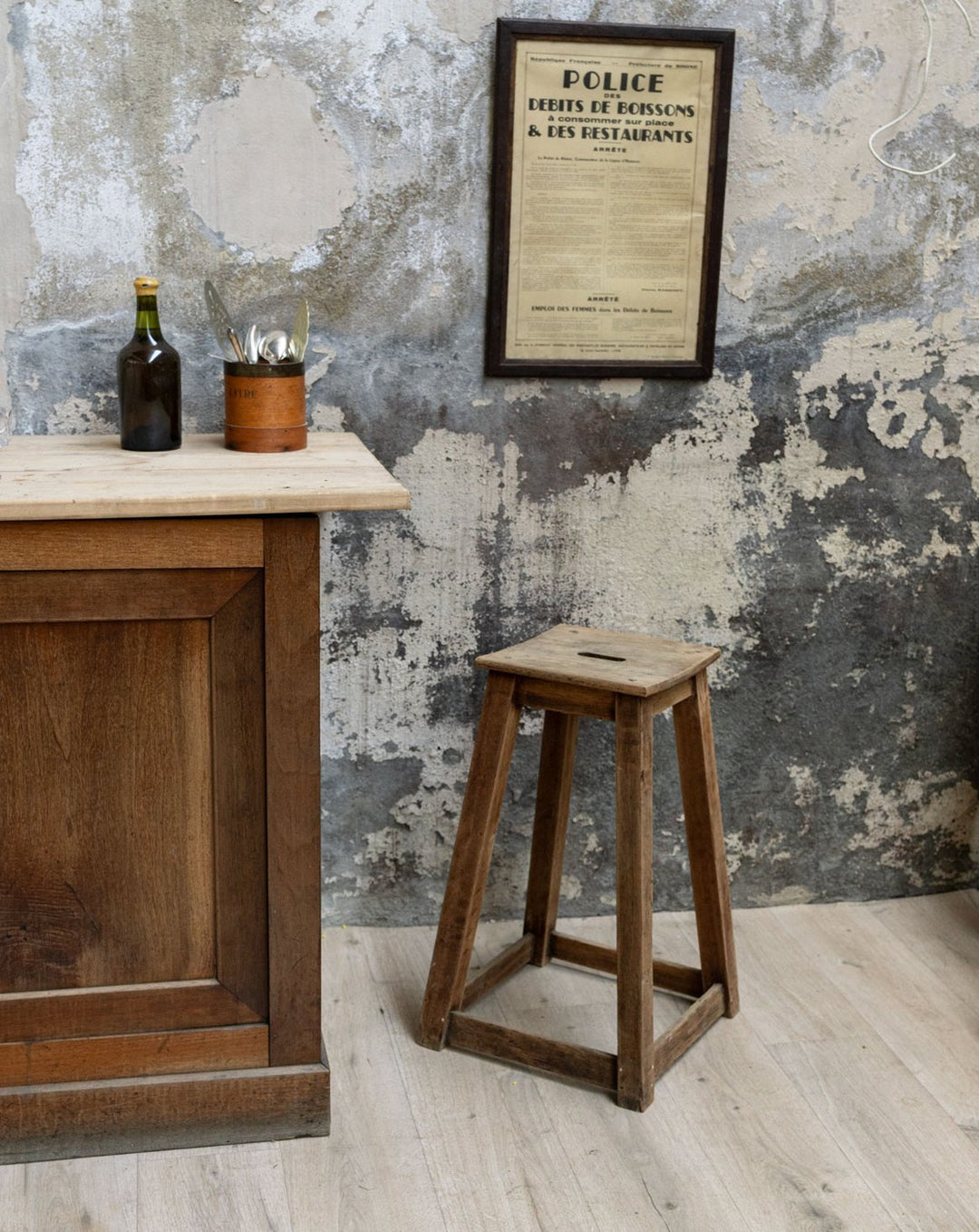 regis-tabouret-bois-1366-1