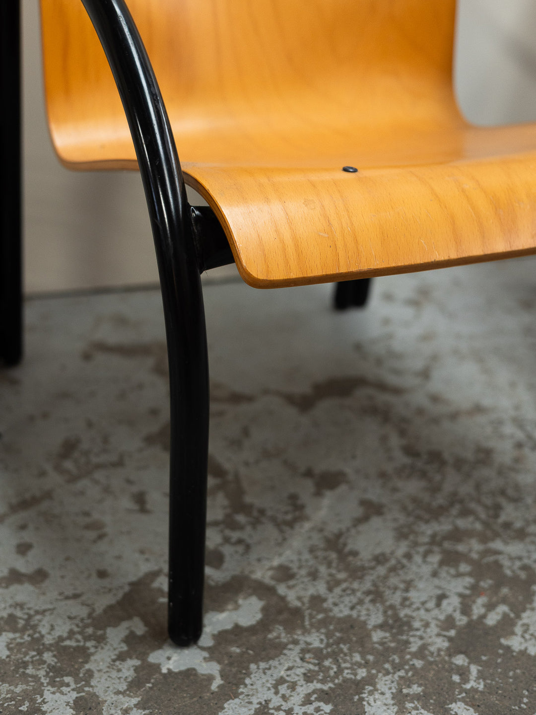 jakob-fauteuil-bois-moderniste-1428-7