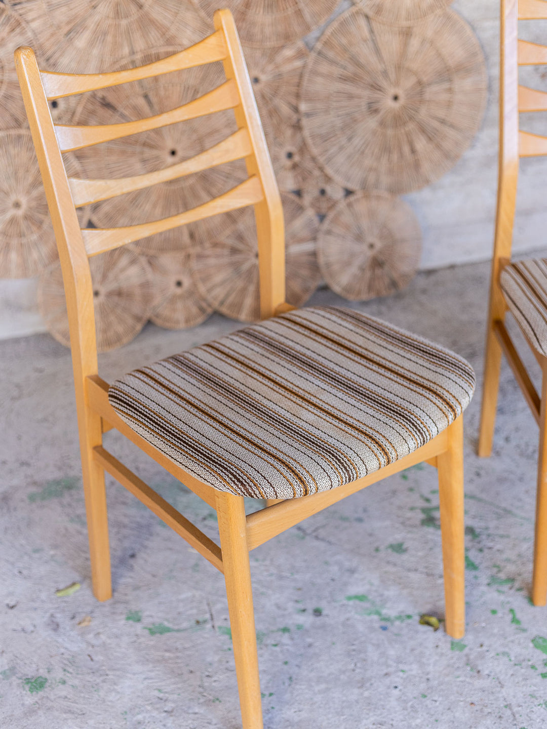 alma-chaise-bois-vintage-1982-2