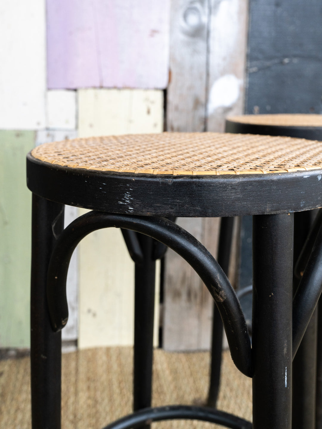 BM-031224-10-TABOURET-HAUT-NOIR-2.jpg