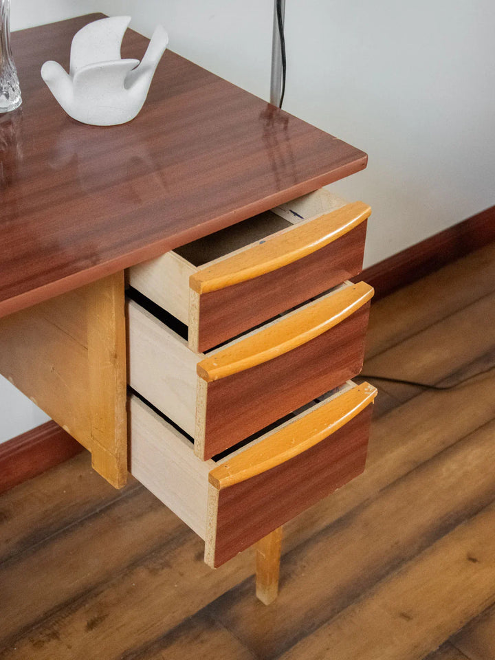 yvan-bureau--445-3
