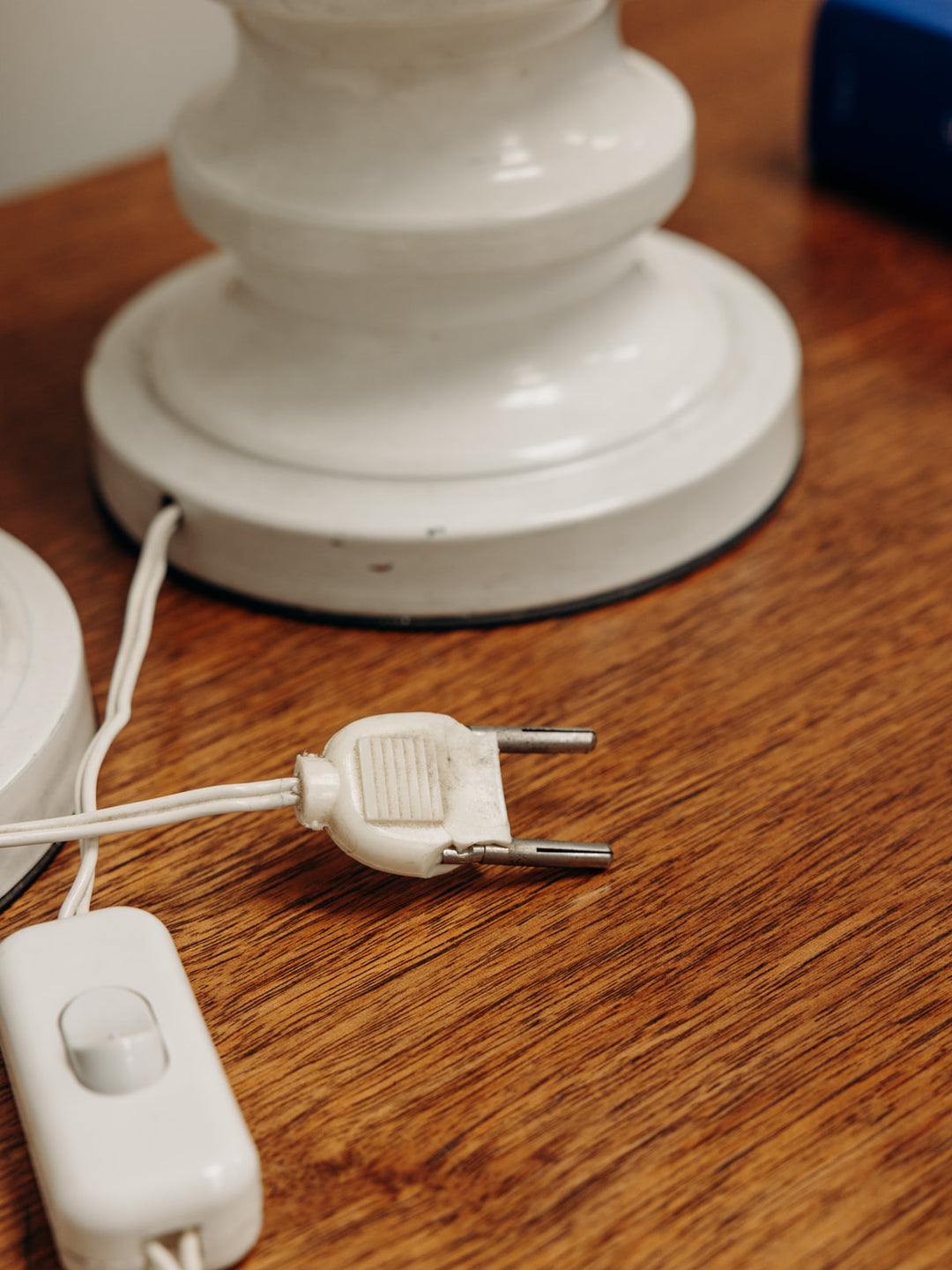 julia-lampe-à-poser-opaline-385-8