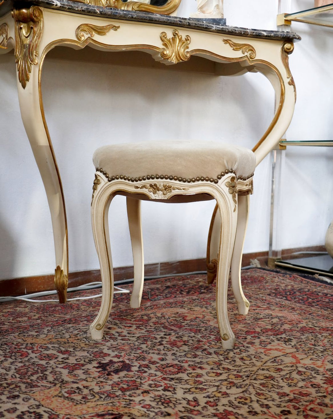 regis-tabouret-bois-834-1