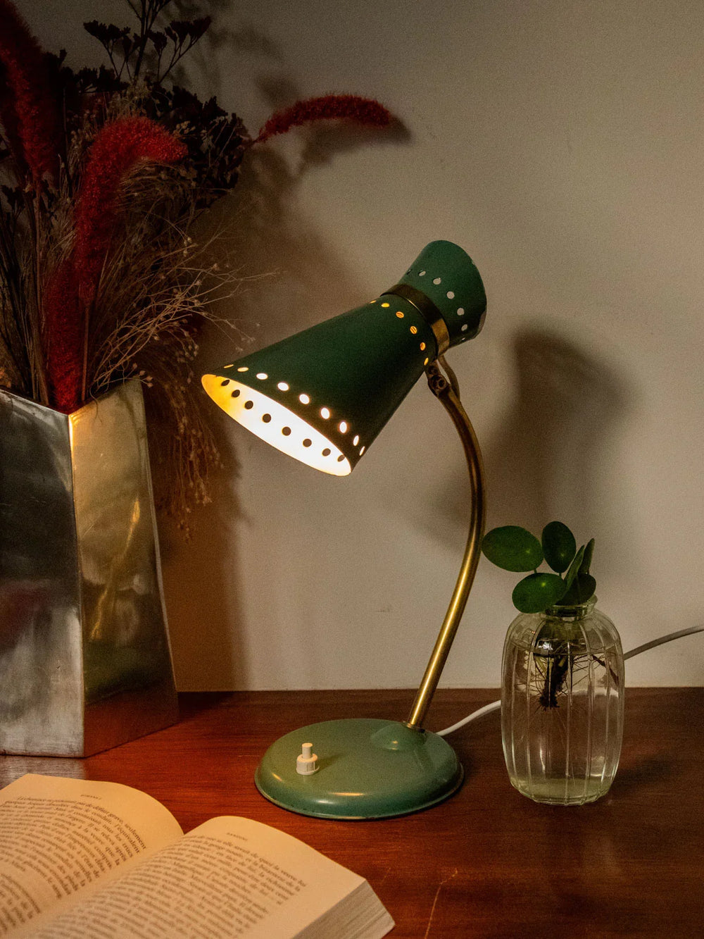 julia-lampe-poser-laiton-784-2