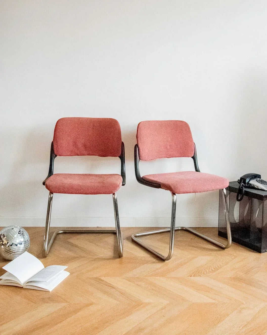 alma-chaise-chrome-1238-1