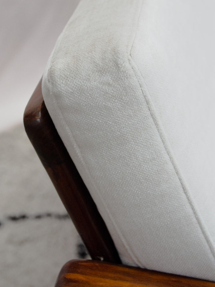 clara-banquette-pin-157-7