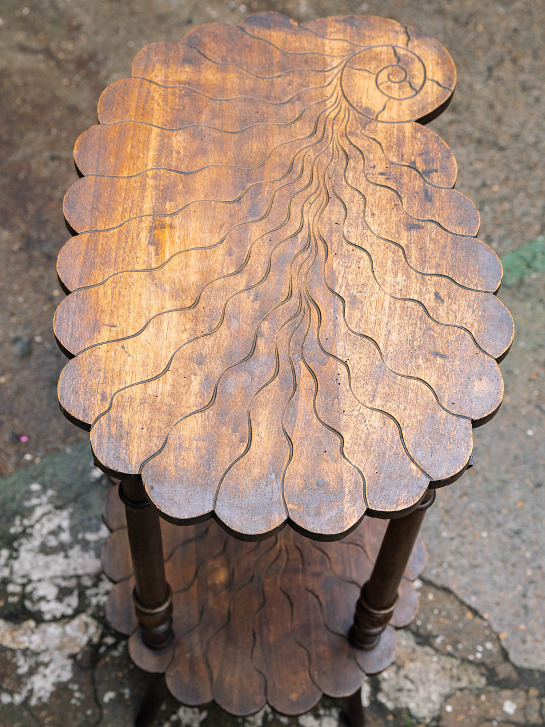 francine-table-appoint-style-nautile-1502-7
