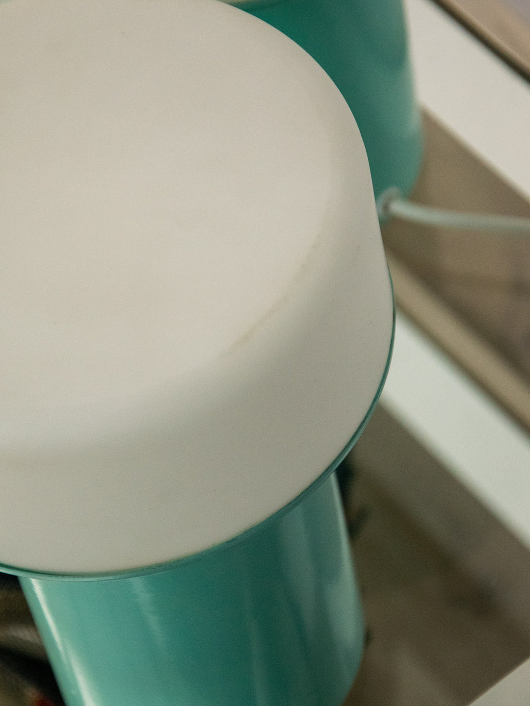 julia-lampe-poser-plastique-645-9