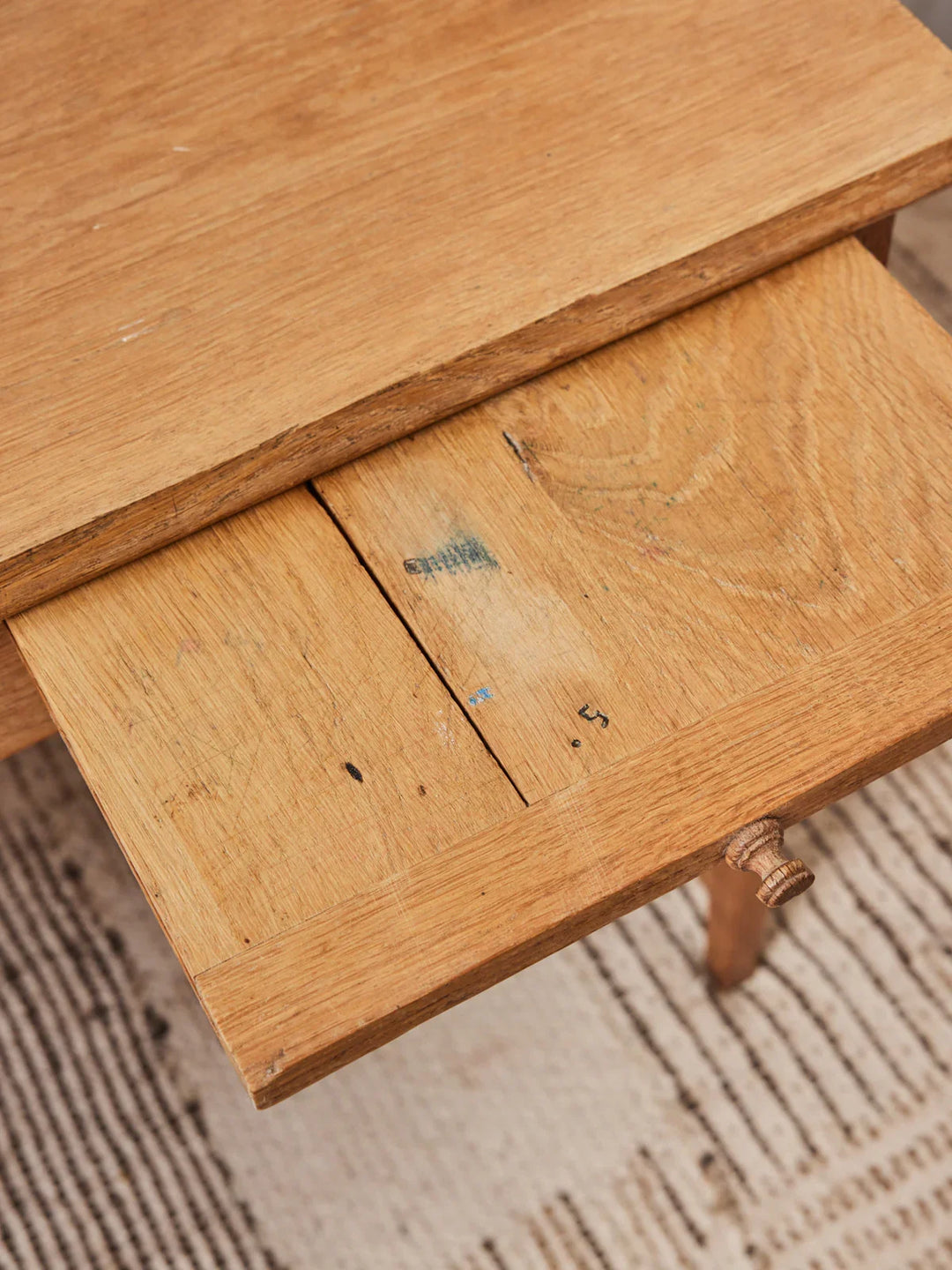 edouard-bureau-bois-590-8