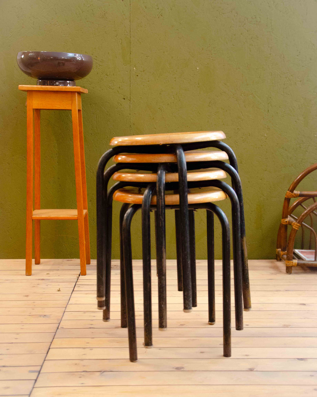 regis-tabouret-metal-1543-3