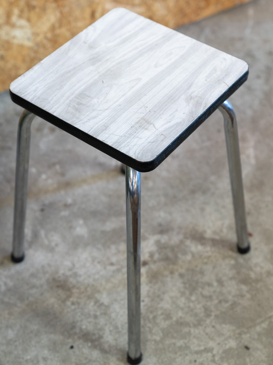 axel-tabouret-formica-661-4