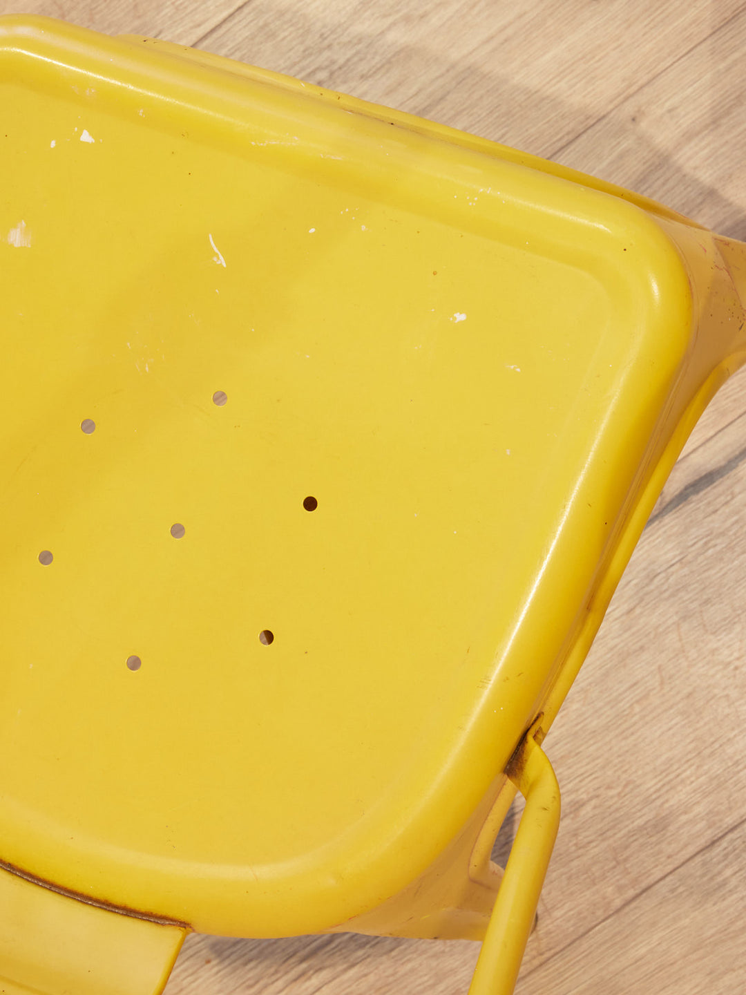 alma-chaise-metal-1064-6