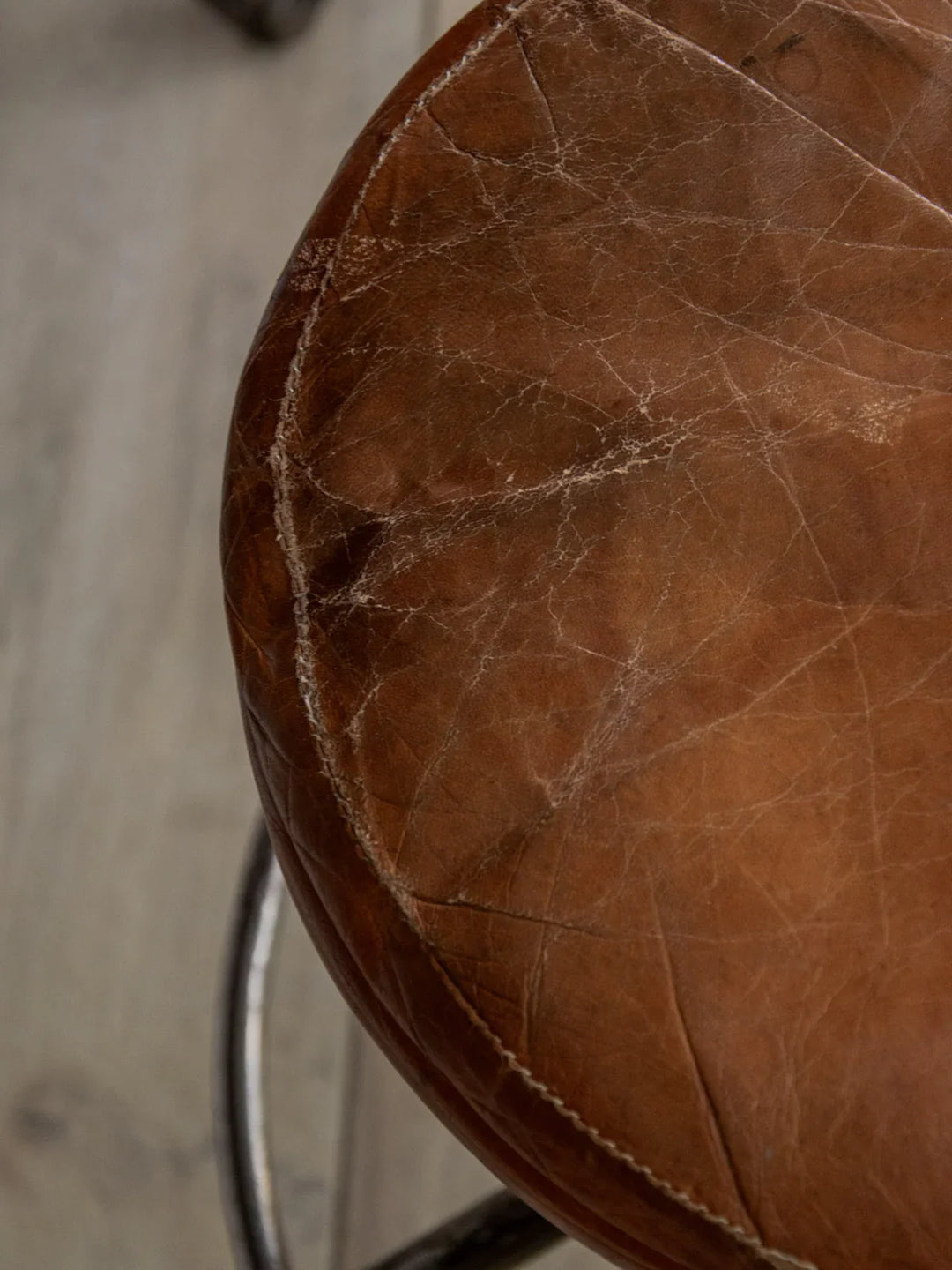 axel-tabouret-cuir-642-5