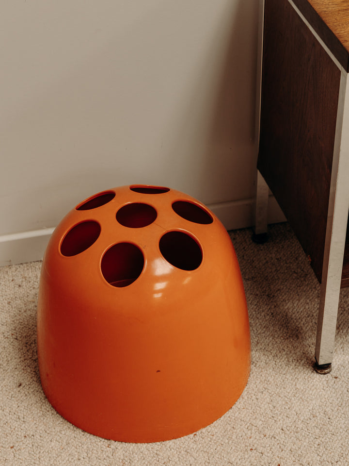 4U3A5551_Debongout-maison-ideco-22-07-25_012porteparapluieorange_0251.jpg