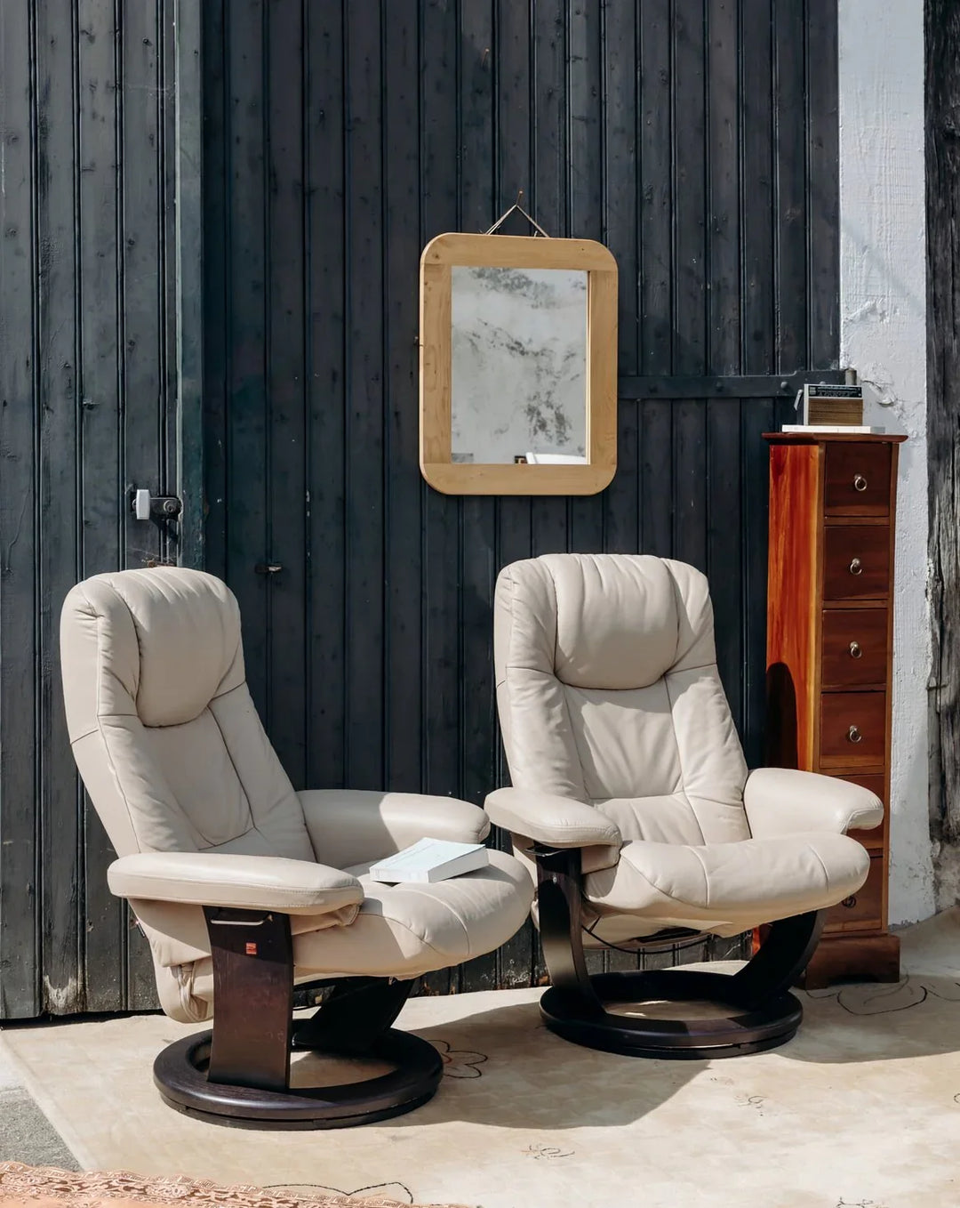 jakob-paire-fauteuils-bois-506-1