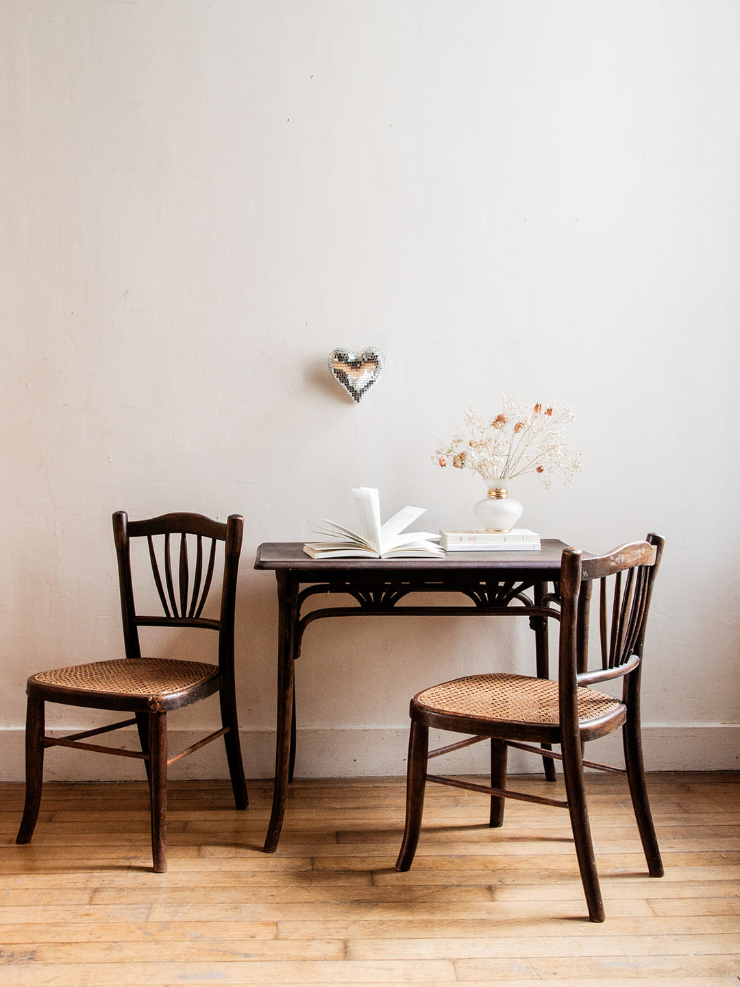 ange-ensemble-tables-et-chaises-bois-1-9