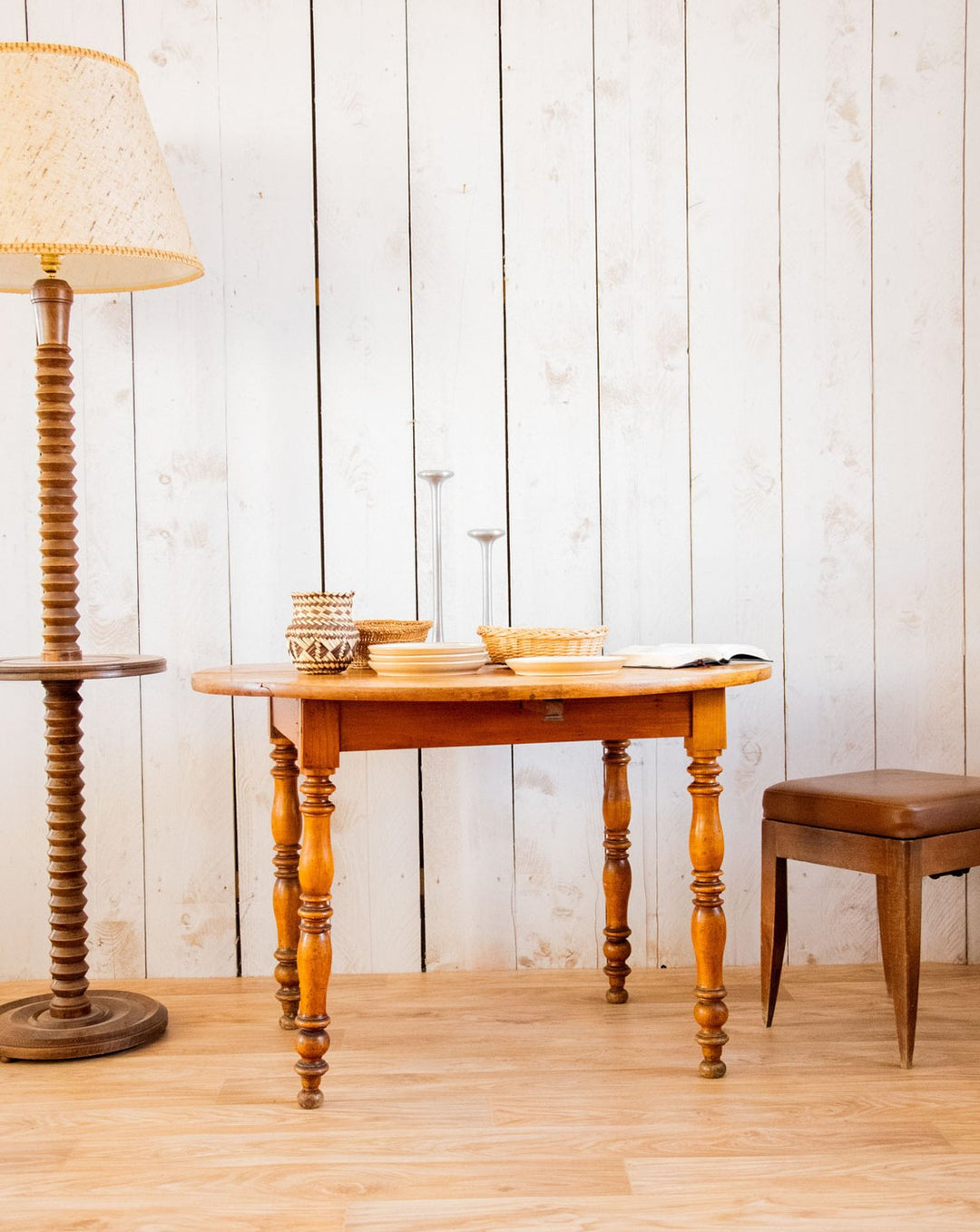 romy-table-à-manger-noyer-645-1