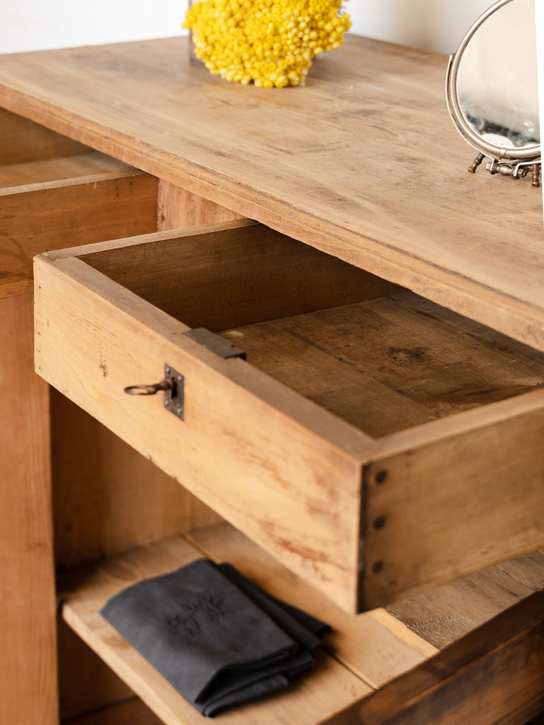 gilbert-buffet-frêne-414-9