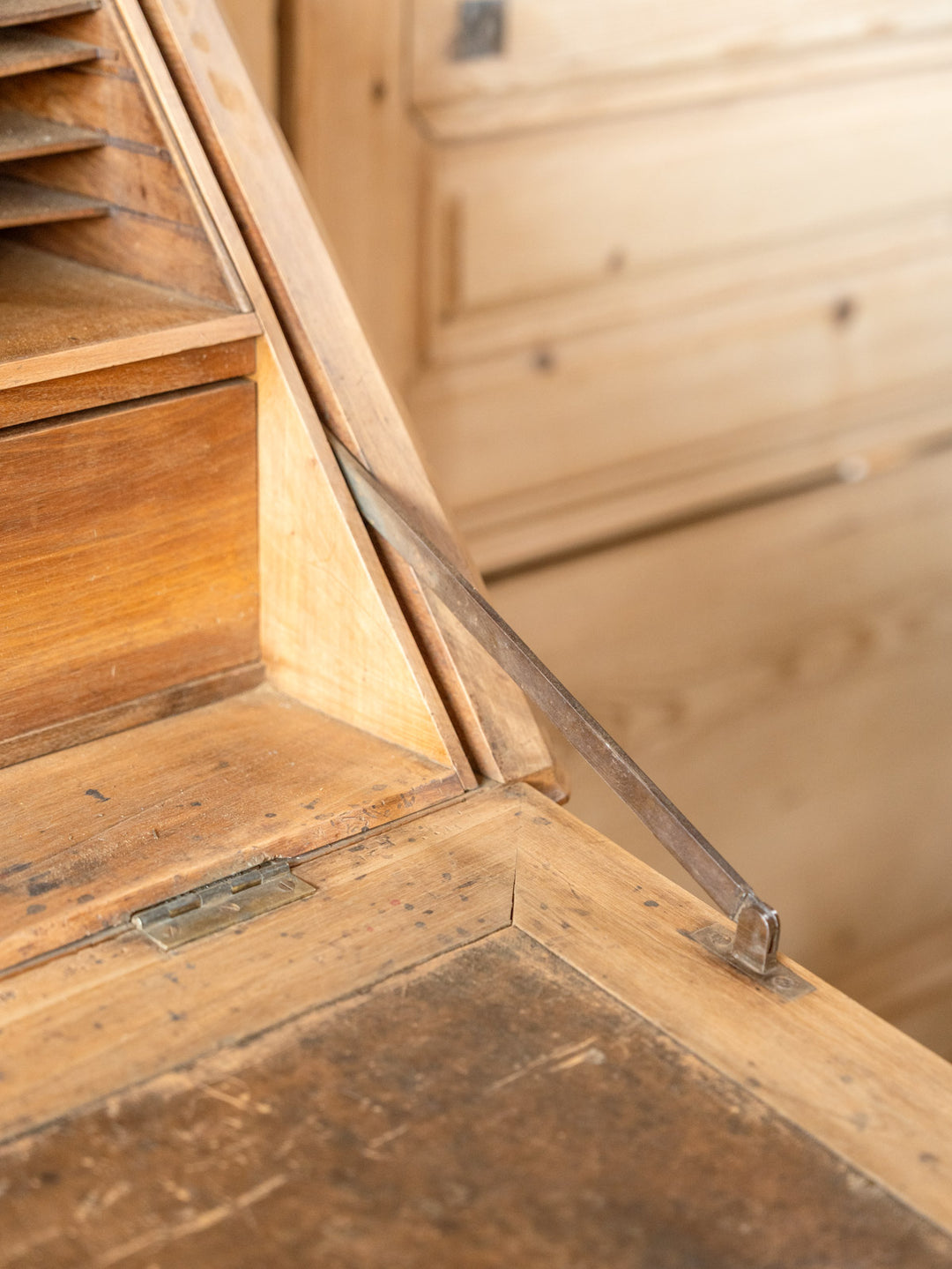edouard-bureau-bois-1041-13